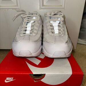 Size 10.5 Nike Airmax 95